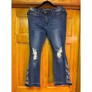 Machine Nouvelle Mode Flair Jeans with embroidered floral flowers SIZE 11 NEW